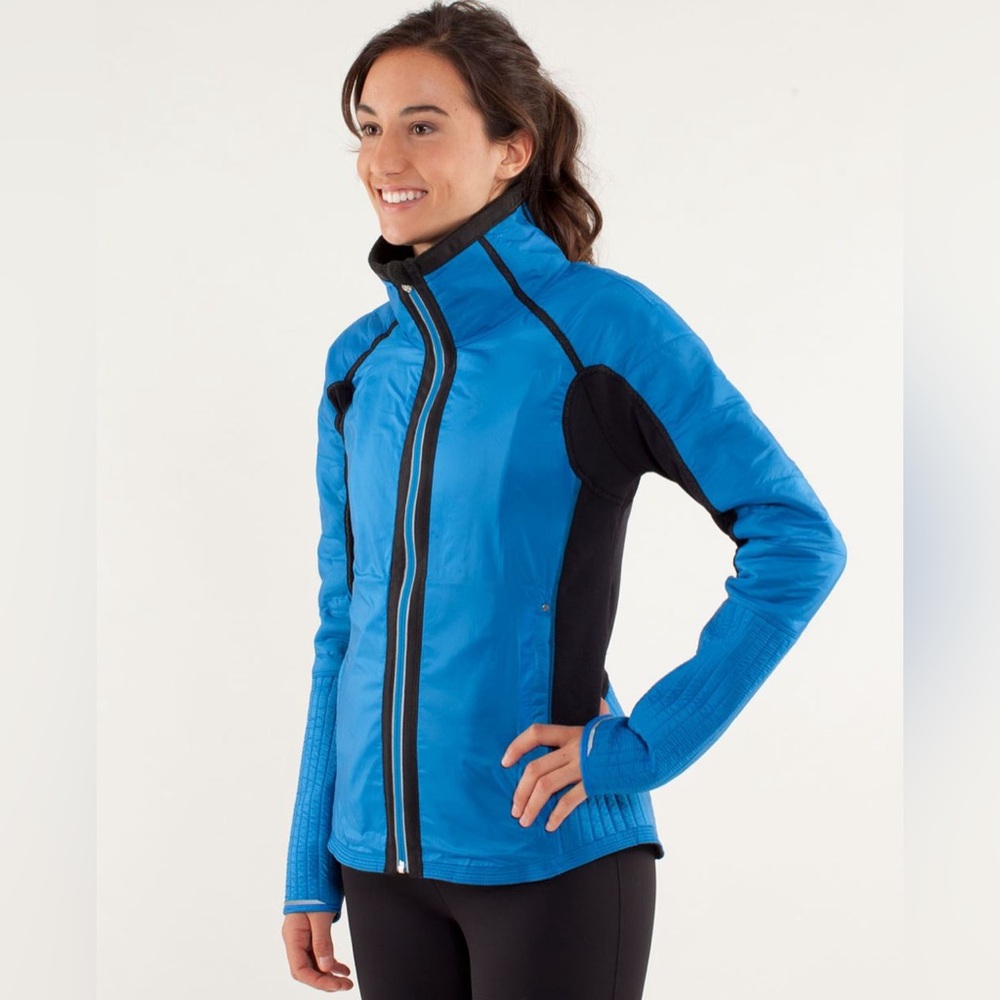 Lululemon Run: Bundle Up Jacket, Black Beaming Blue